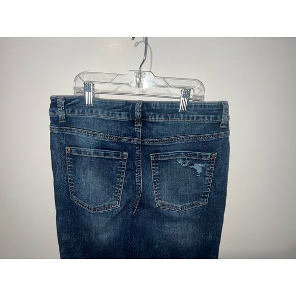 Maurice’s women’s distressed blue jeans - Picture 6 of 10